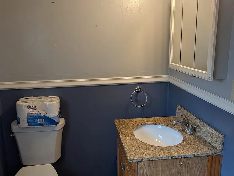 722 S 2nd St — Photo 5