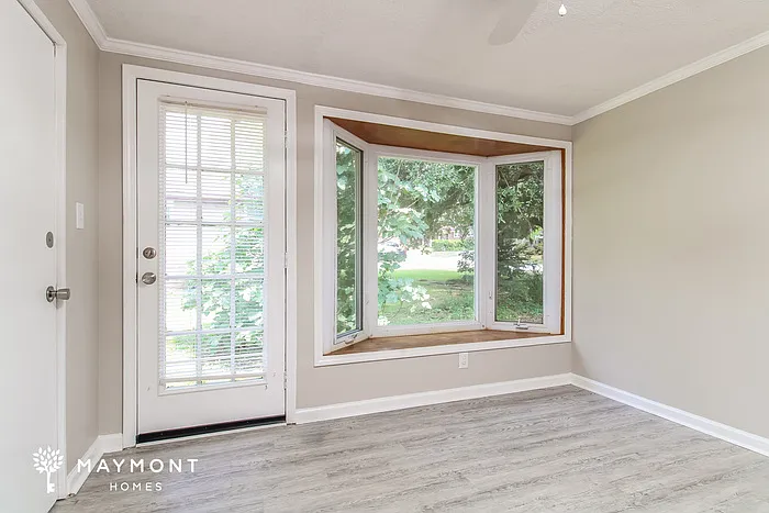 21 Newport Dr — Photo 8