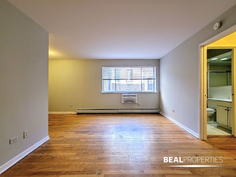 1st image of 510 W Briar Pl #510410