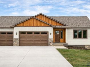 5437 Wind River Rd, Rapid City, SD 57702