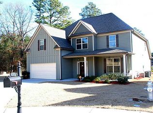 195 Elenor Dr, Fayetteville, GA