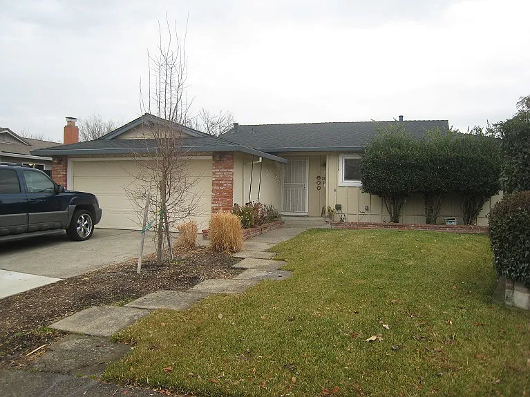 15 Dalby Ct photo 1