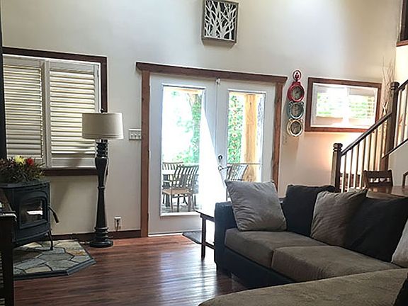 2nd image of 2558 N Sycamore Creek Ln
