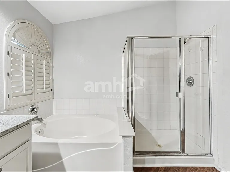 21182 N 62nd Ave — Photo 14