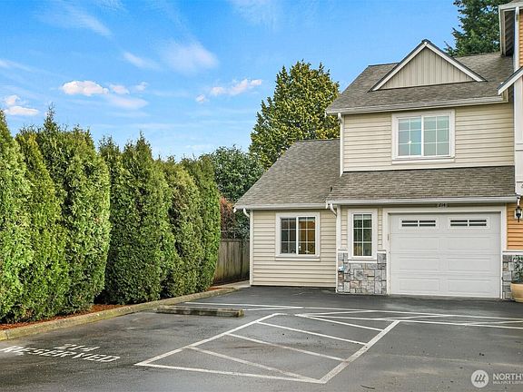 4th image of 1814 I Street NE #214