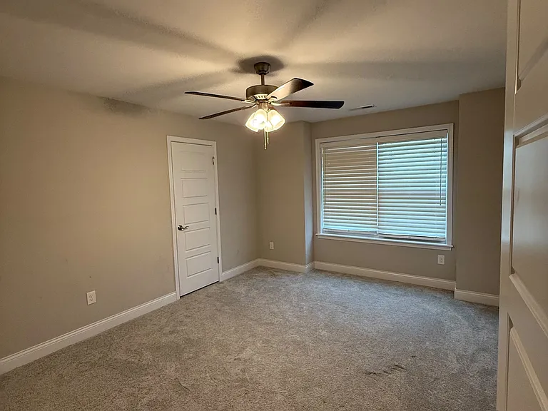 6346 Walker Ct — Photo 17