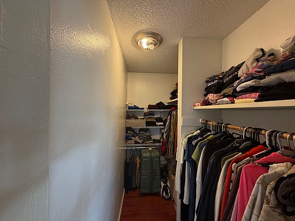 4th image of 112 Lemans Ct #112