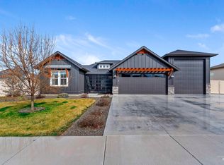 492 Applecreek St, Middleton, ID 83644