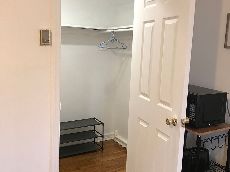 1st image of 15 Greenway Blvd