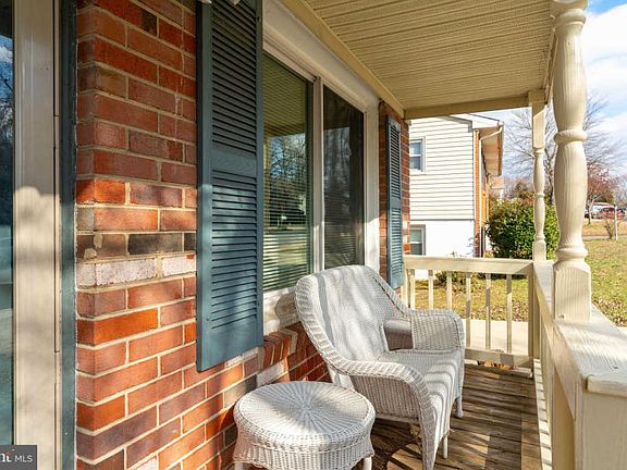 3rd image of 4506 Kentmore Dr
