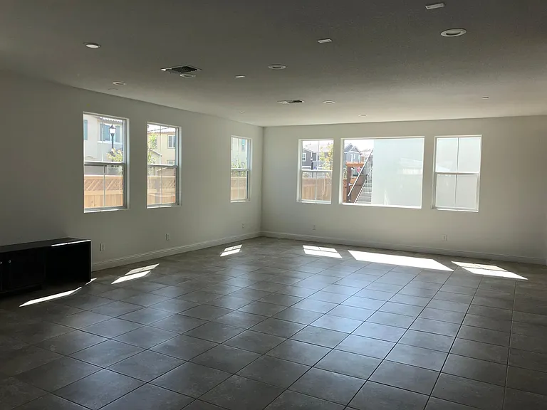 1489 S Terra Verde St — Photo 4