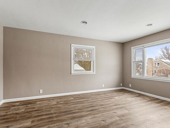5th image of 305 N Elizabeth St Unit 3