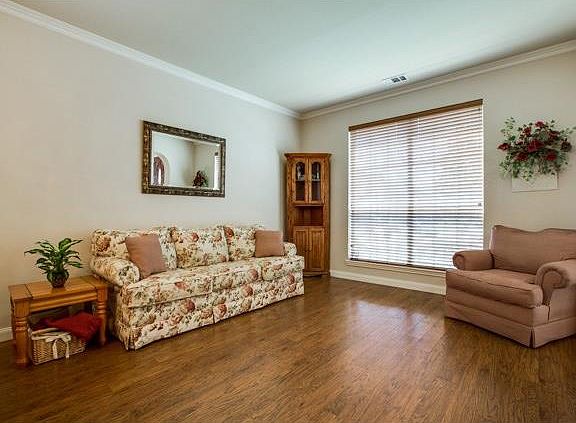 4th image of 9804 Gessner Dr
