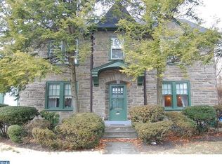 717 Meetinghouse Rd, Elkins Park, PA 19027