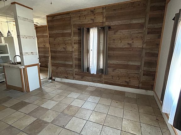 5th image of 1116 Gramercy