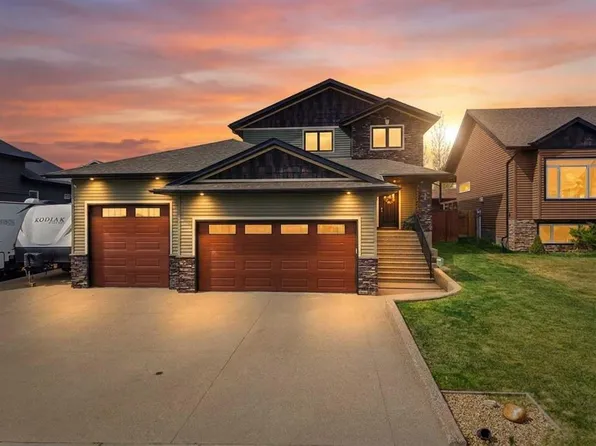 21 S Parkridge Cres, Blackfalds, AB T4M 0H2