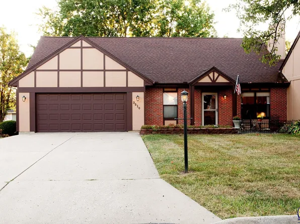 3510 SE Winston Dr, Topeka, KS 66605