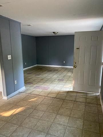 1st image of 112 Williams Ave