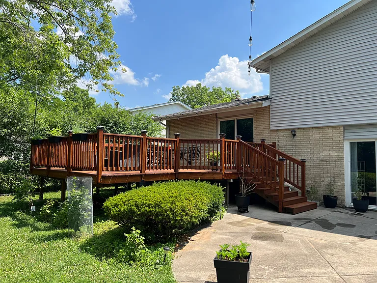 1126 N King Arthur Ct — Photo 15
