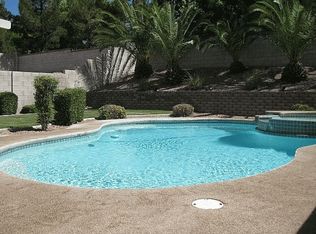 2273 Chestnut Bluffs Ave, Henderson, NV 89052