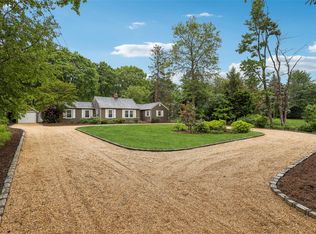 236 W 22nd St, Huntington, NY 11743