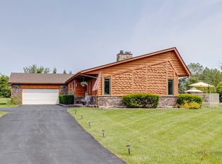 635 Meadow Ln, Winthrop Harbor, IL