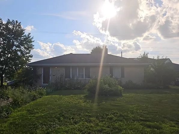 8748 Columbus Ave S, Bloomington, MN 55420