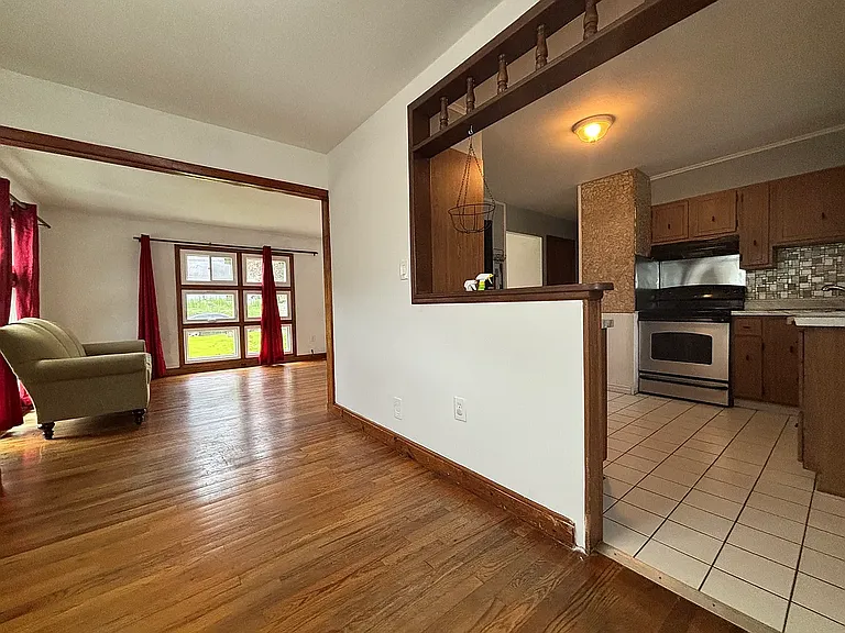 36 Deepwood Dr — Photo 4