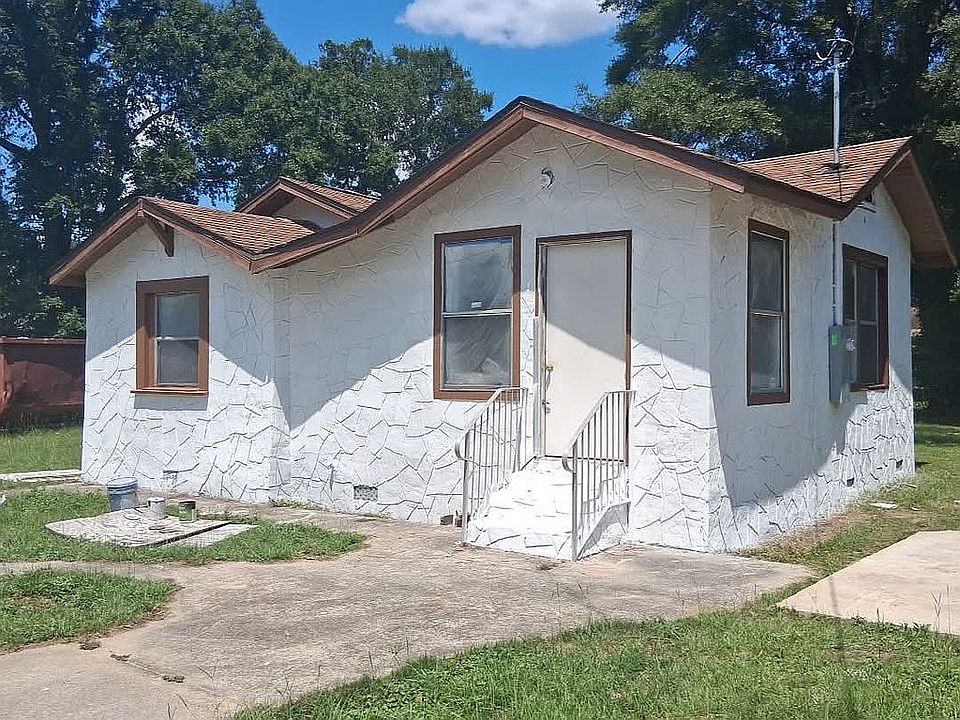 2nd image of 3026 N Roosevelt St