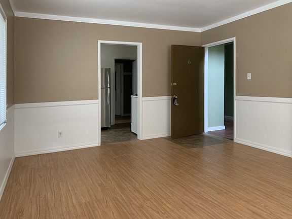 Bedroom Pic-2