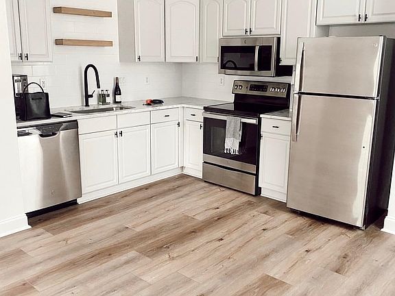 2nd image of 25806 Pollard Rd APT 206