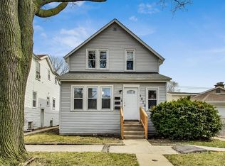 1829 Hartrey Ave, Evanston, IL
