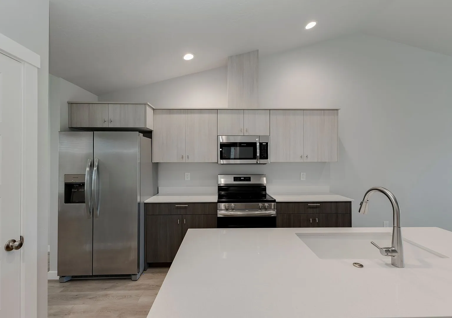 Charming Attached Townhome in Nampa at an Incredible Price! — Photo 3