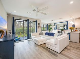 7320 Rockefeller Dr, Naples, FL 34119