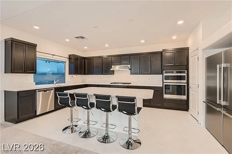 4 bed, 2.5 bath, 3000 sqft, $3,355 — Photo 4