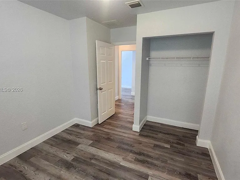 14004 NE 2nd Ave #14004 — Photo 10