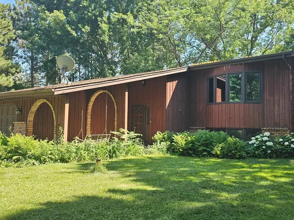 1664 141st Ln NE, Ham Lake, MN 55304