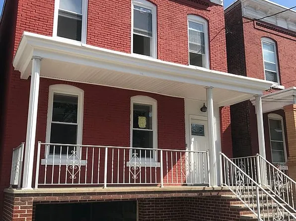 21 W 16th St, Bayonne, NJ 07002