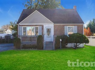 112 9th Ave, Folsom, PA 19033