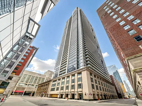 70 Temperance St #2307, Toronto, ON M5H 0B1