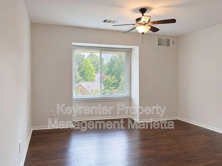 2190 Palmyra Dr — Photo 14