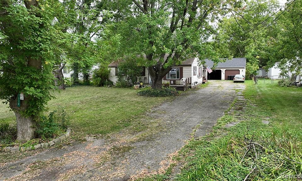 7318 Rory St, Grand Blanc, MI 48439 Zillow