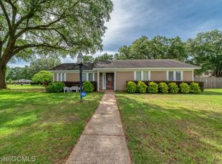 4251 Camellia Cir E, Semmes, AL 36575