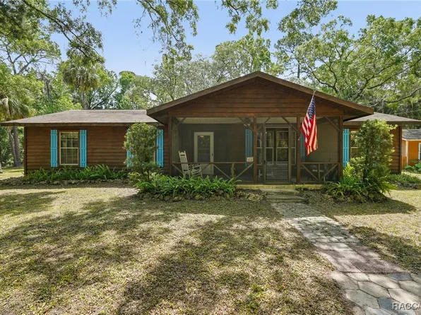 48 Azalee Ave, Inglis, FL 34449