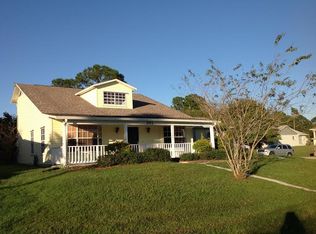 941 Hunt St NW, Palm Bay, FL 32907