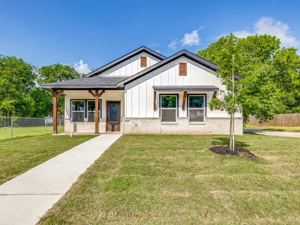 747 N Wilhite St, Cleburne, TX 76031
