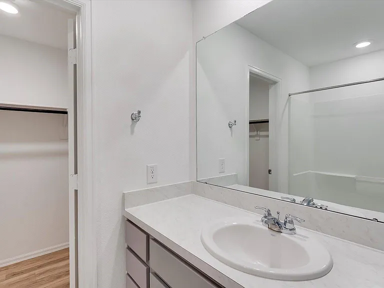 7814 Switchgrass Creek Dr — Photo 11