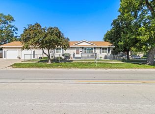 702 S 35th St, Council Bluffs, IA 51501