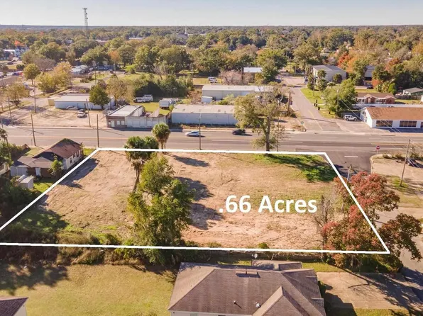 910 N Pace Blvd, Pensacola, FL 32501