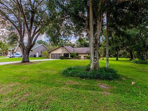 4th image of 7262 Pelas Cir